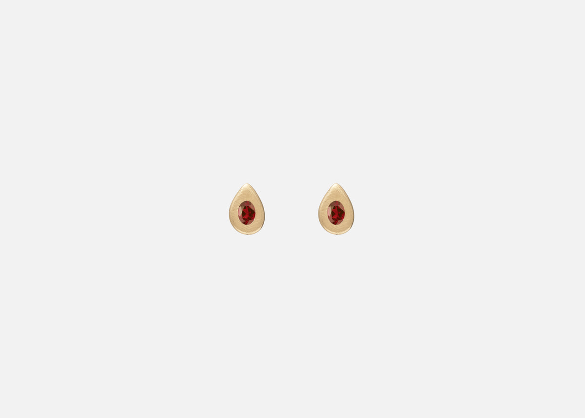 Garnet Pear Pictura Stud
