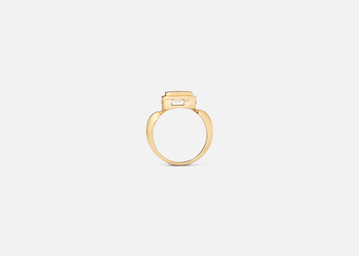 One of a Kind 0.45CT Pear Cut Pictura Ring