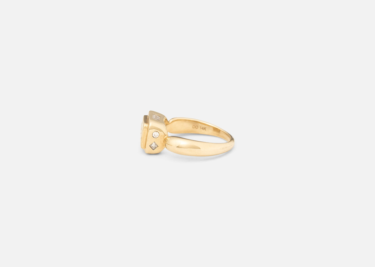 One of a Kind 0.45CT Pear Cut Pictura Ring