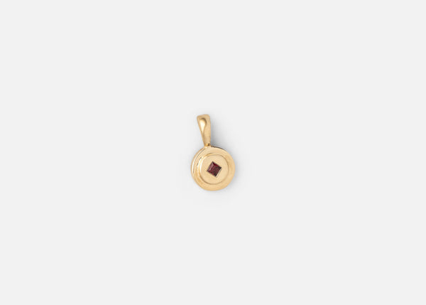 Garnet Round Pictura Charm