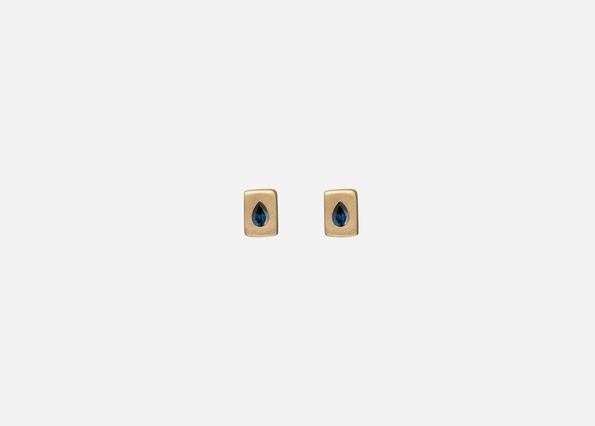 Dark Blue Sapphire Rectangle Pictura Stud