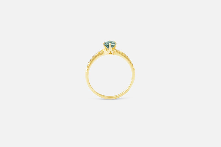 Soro Ring // Montana Sapphire
