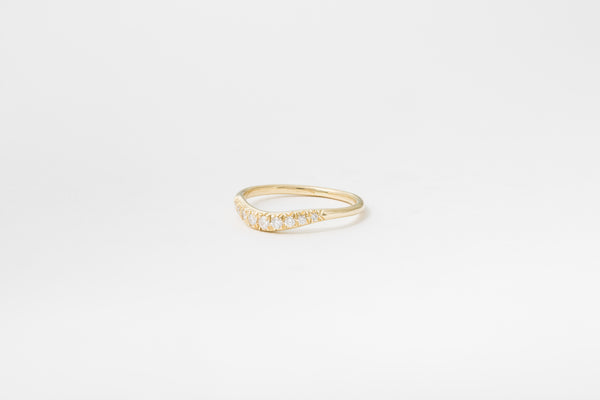 Pavé Curve I Ring
